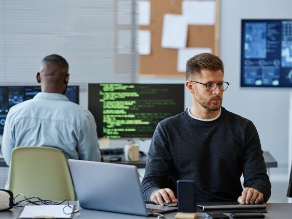 How Does the UK Tech Visa Policy Affect Foreign Software Engineers