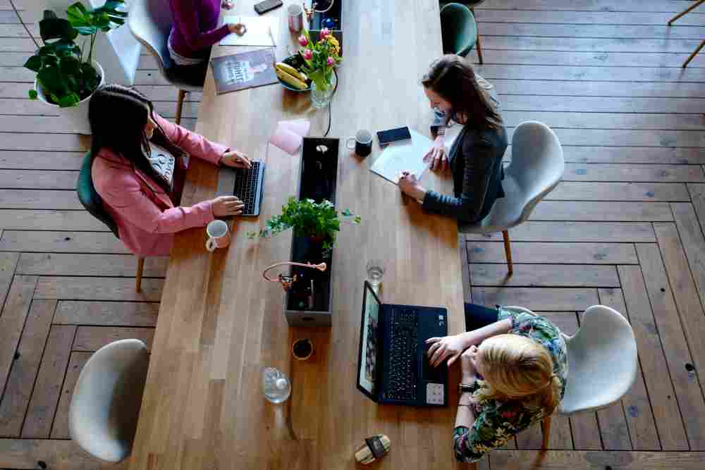 4 Effective Ways Businesses Can Lower Their Costs