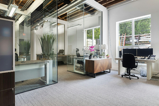 7 Expert Tips for Setting Up a Corporate Office in a Coworking Space