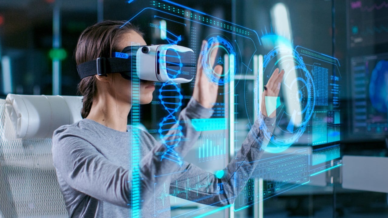 Augmented Reality (AR) and Virtual Reality (VR) in Everyday Life