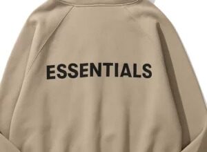 Essentials Hoodie A Study in Balance Between Simplicity and Detail