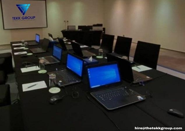 How Bulk IT Rentals Simplify Event Tech Management for Conferences and Exhibitions?