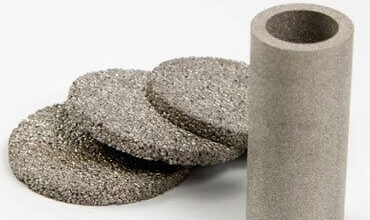 Comparison of Sintered Metal Filters and Sintered Ceramic Filters
