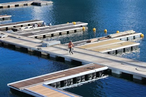 Key Advantages of Purchasing Pontoon Docks for Your Marina or Docking Space