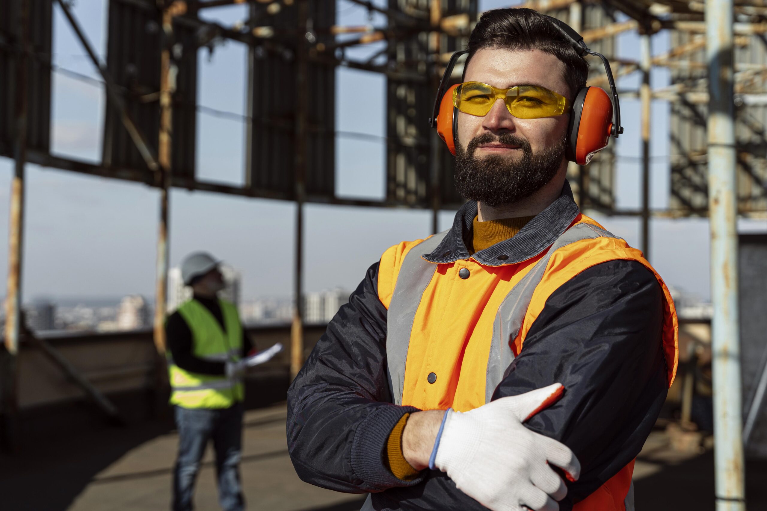 How Modern Workwear Improves Safety In Harsh Outdoor Jobs