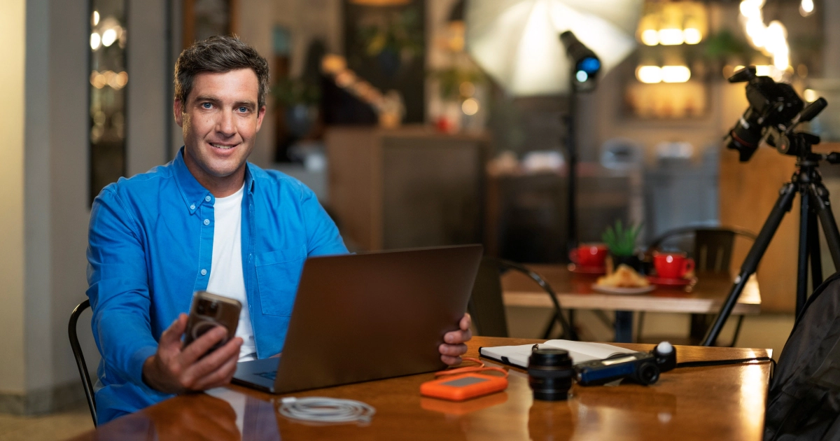 What are cross-border payments? How B2B businesses can use Payoneer for global transactions