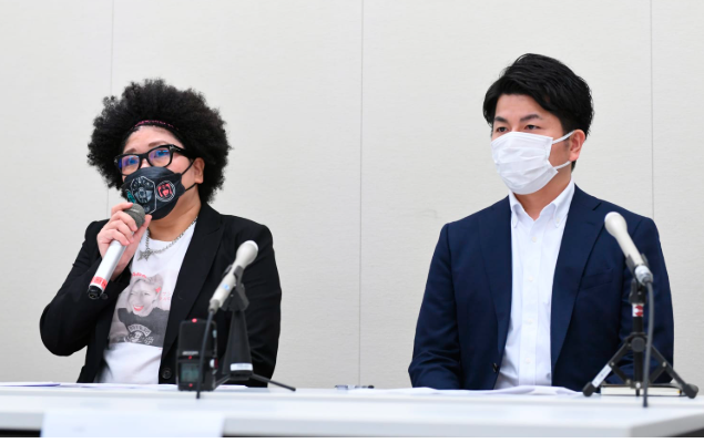 Beware, the cult that victimized teenagers has brought its performances to Japan